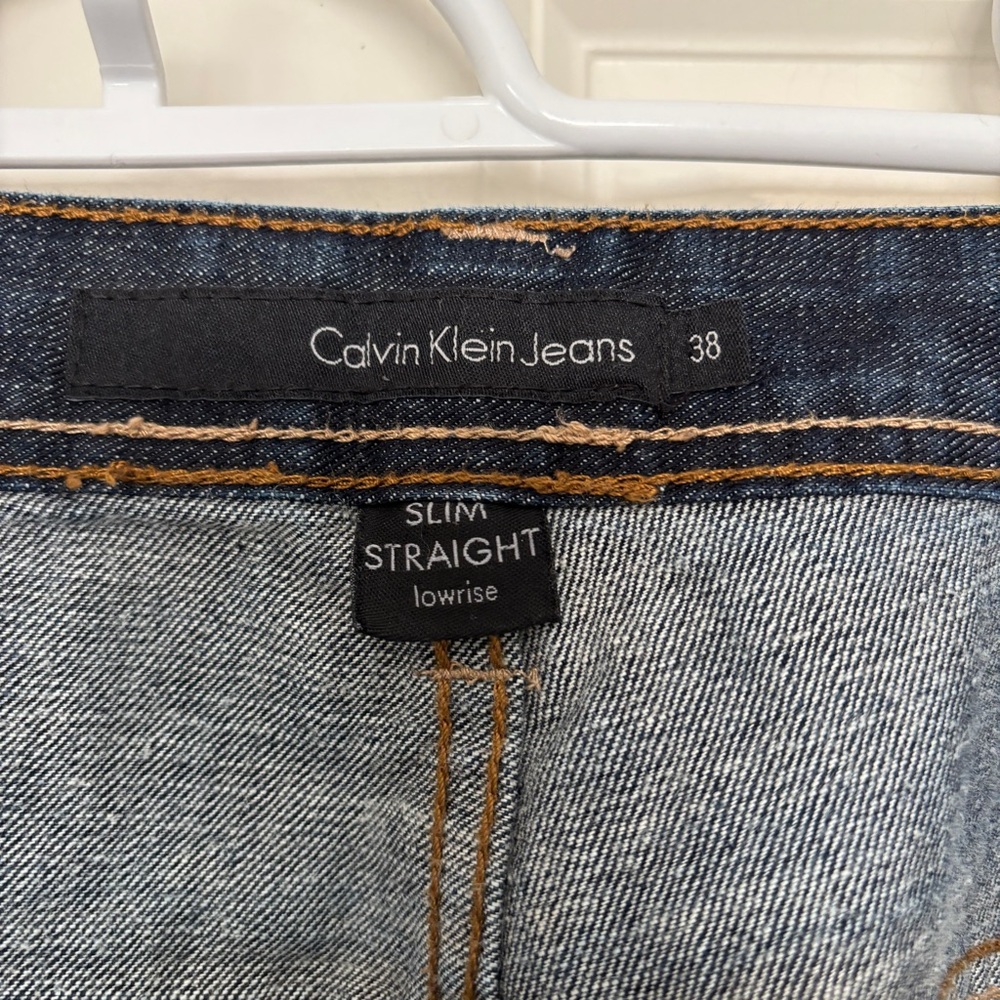 Calvin Klein Men's Slim-Straight low rise Jeans 38 30 - Picture 6 of 7